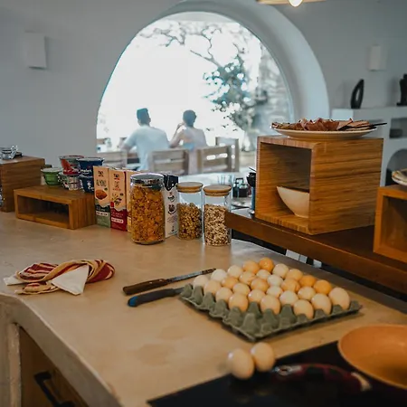 Zen Blue Mills - Luxury In Kea Island Koundouros