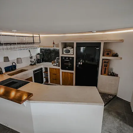 Zen Blue Mills - Luxury In Kea Island