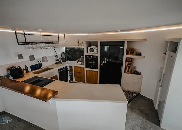 Zen Blue Mills - Luxury In Kea Island