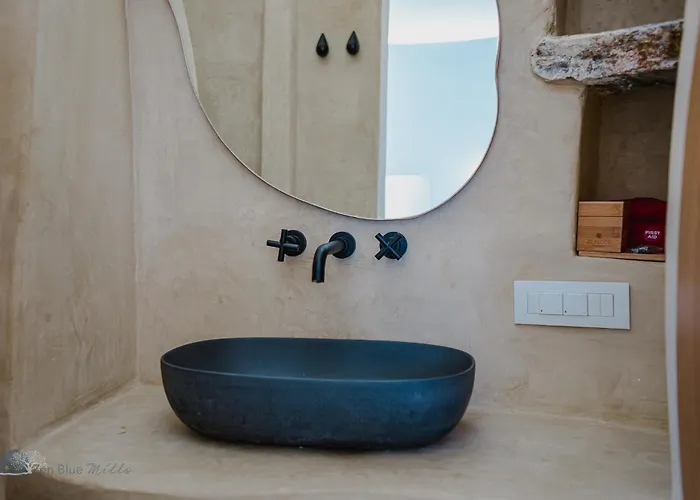 Zen Blue Mills - Luxury In Kea Island Villa *